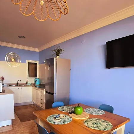 Casita Canaria Playa Beachfront Access & Lateral Ocean View With Terrace Appartamento
